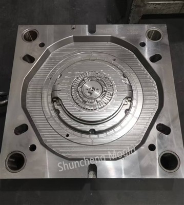 Injection molding temperature control technology