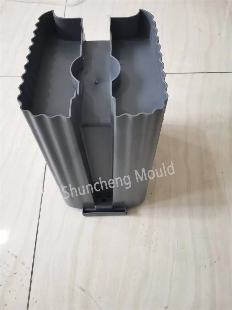 Plastic Trash Can Main Body Mould Plastic Trash Can Main Body Mould
