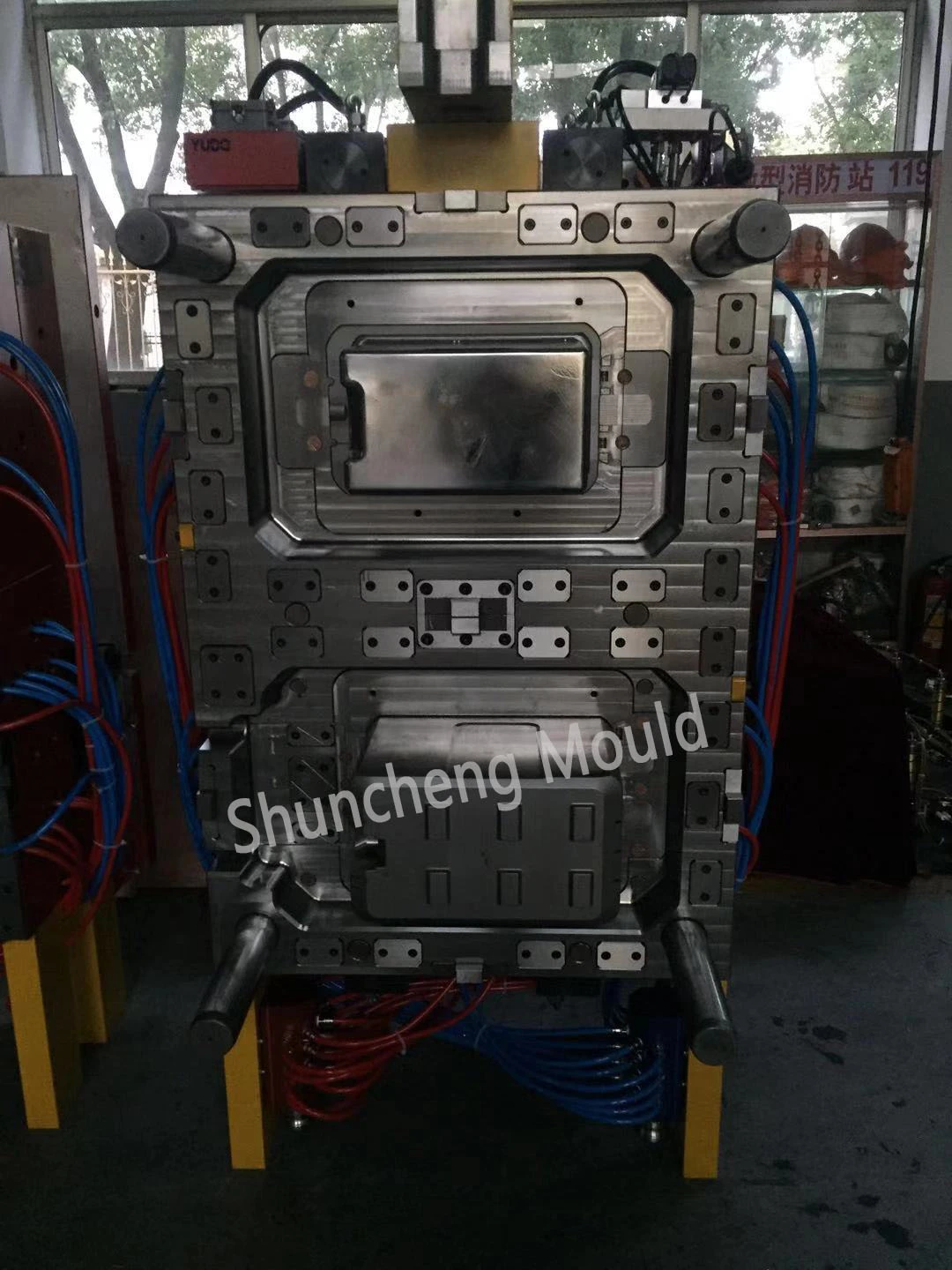 Plastic fishing box mold 3