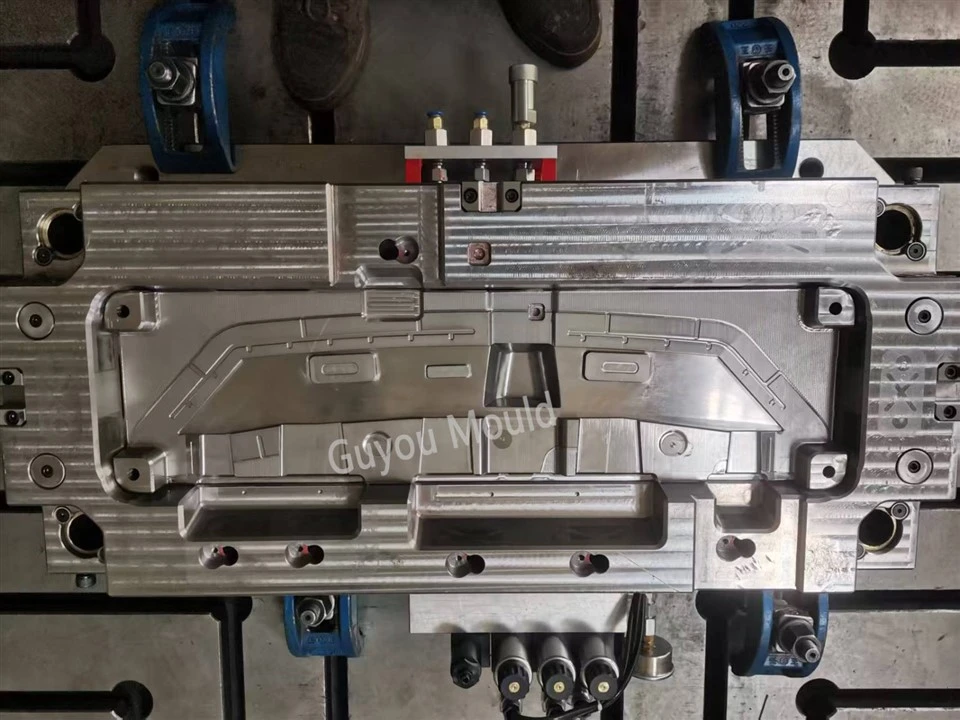 Rear License Plate Light Installation Plate Mould suppliers Rear License Plate Light Installation Plate Mould suppliers
